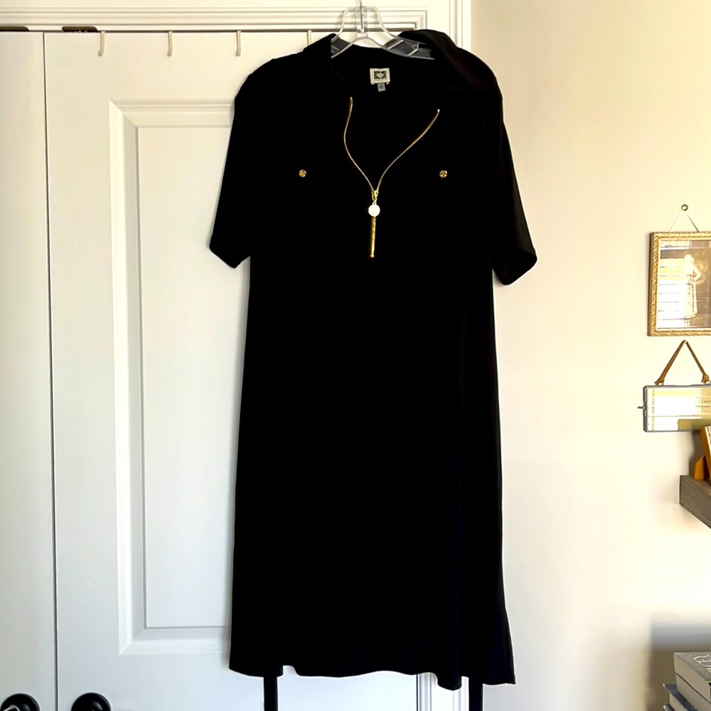 Short sleeved dress great material